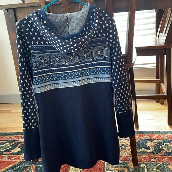 Blue Patterned Women's Sweater Title Nine - Picture 3 of 4